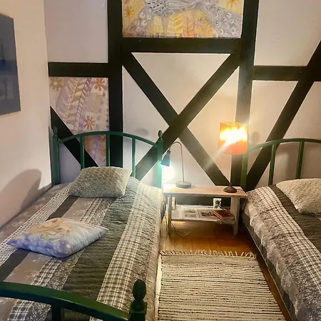 Agroturystyka Stajnia Dorado Pokoje Goscinne I Apartamenty Leoncin