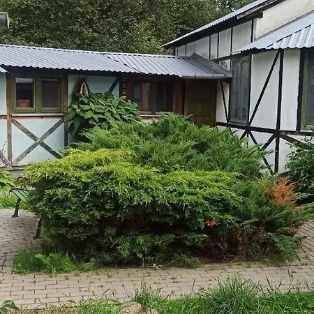 Agroturystyka Stajnia Dorado Pokoje Goscinne I Apartamenty * Leoncin