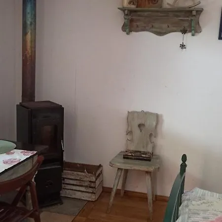 مزرعة للإقامة Agroturystyka Stajnia Dorado Pokoje Goscinne I Apartamenty *