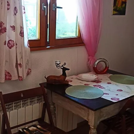 Agroturystyka Stajnia Dorado Pokoje Goscinne I Apartamenty *