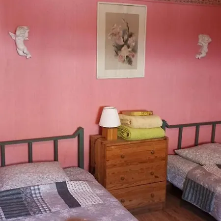 Agroturystyka Stajnia Dorado Pokoje Goscinne I Apartamenty Фермерский дом Leoncin